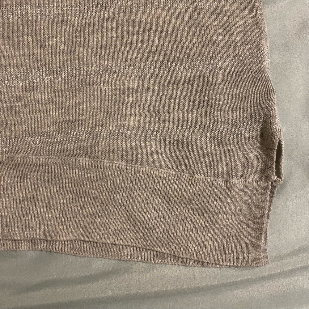Banana Republic Gray and Silver Stripes Sz Medium - Picture 2 of 5
